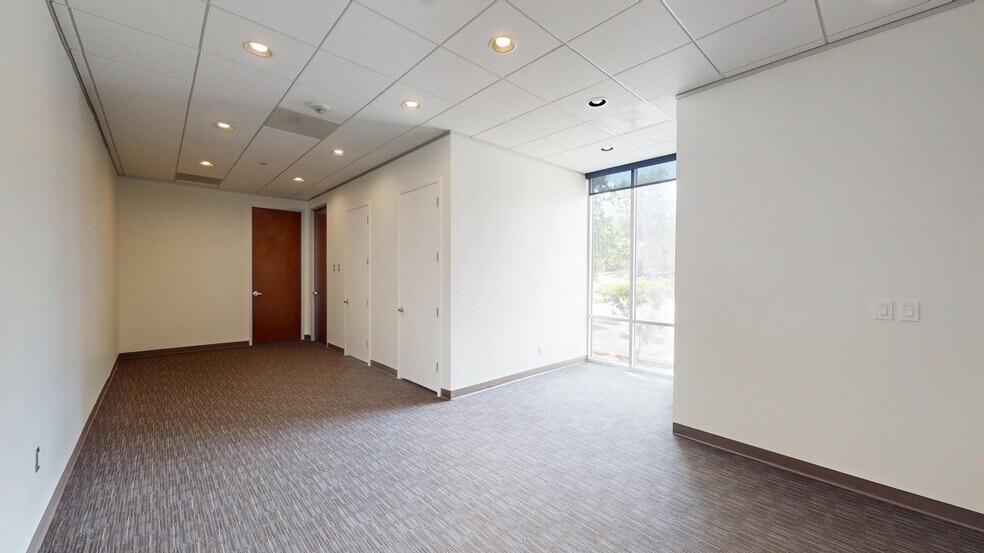 5920 William Cannon Dr, Austin, TX à louer - Photo intérieure – Image 3 sur 16