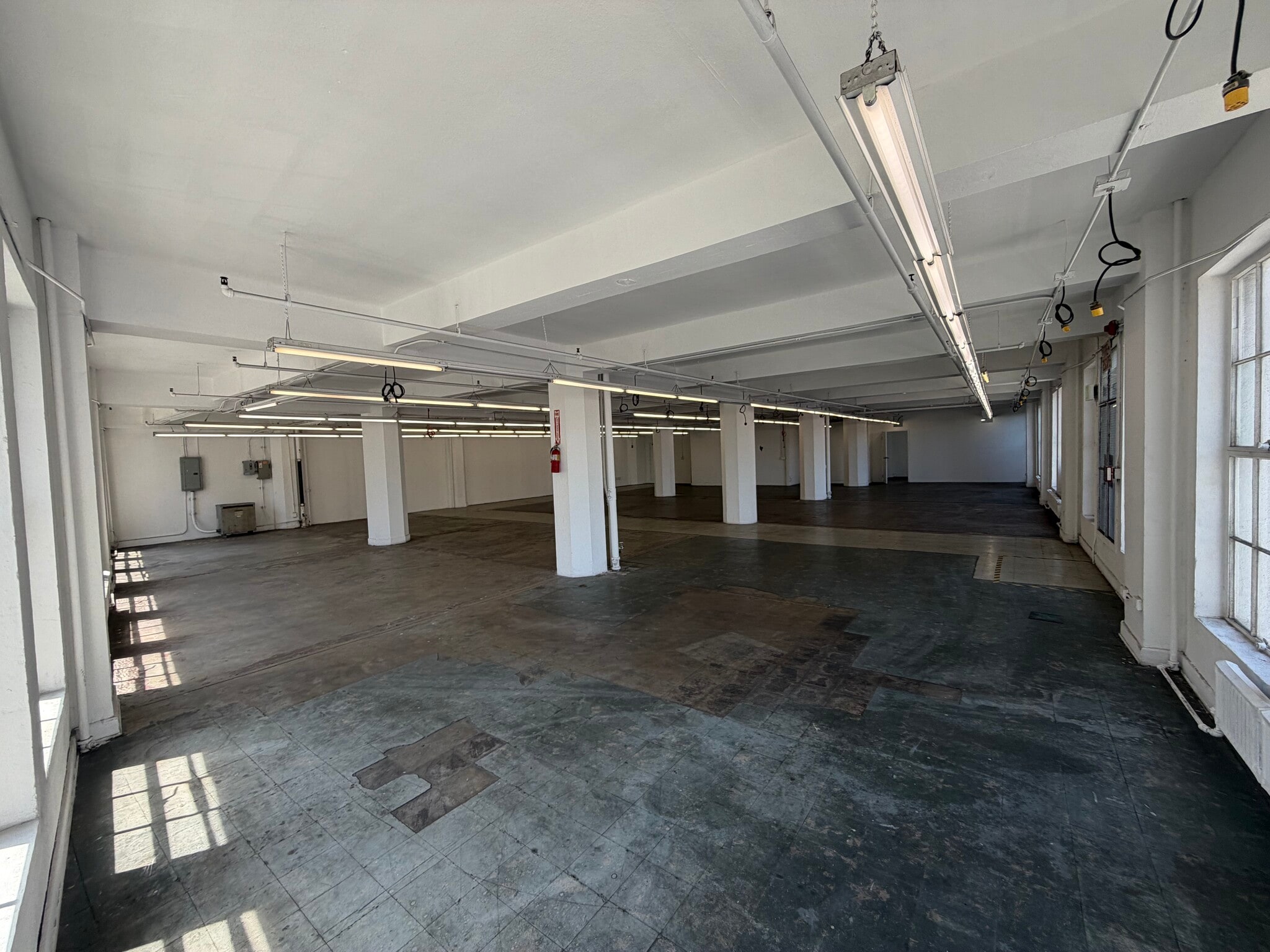 122 E 7th St, Los Angeles, CA à louer Photo intérieure– Image 1 sur 6