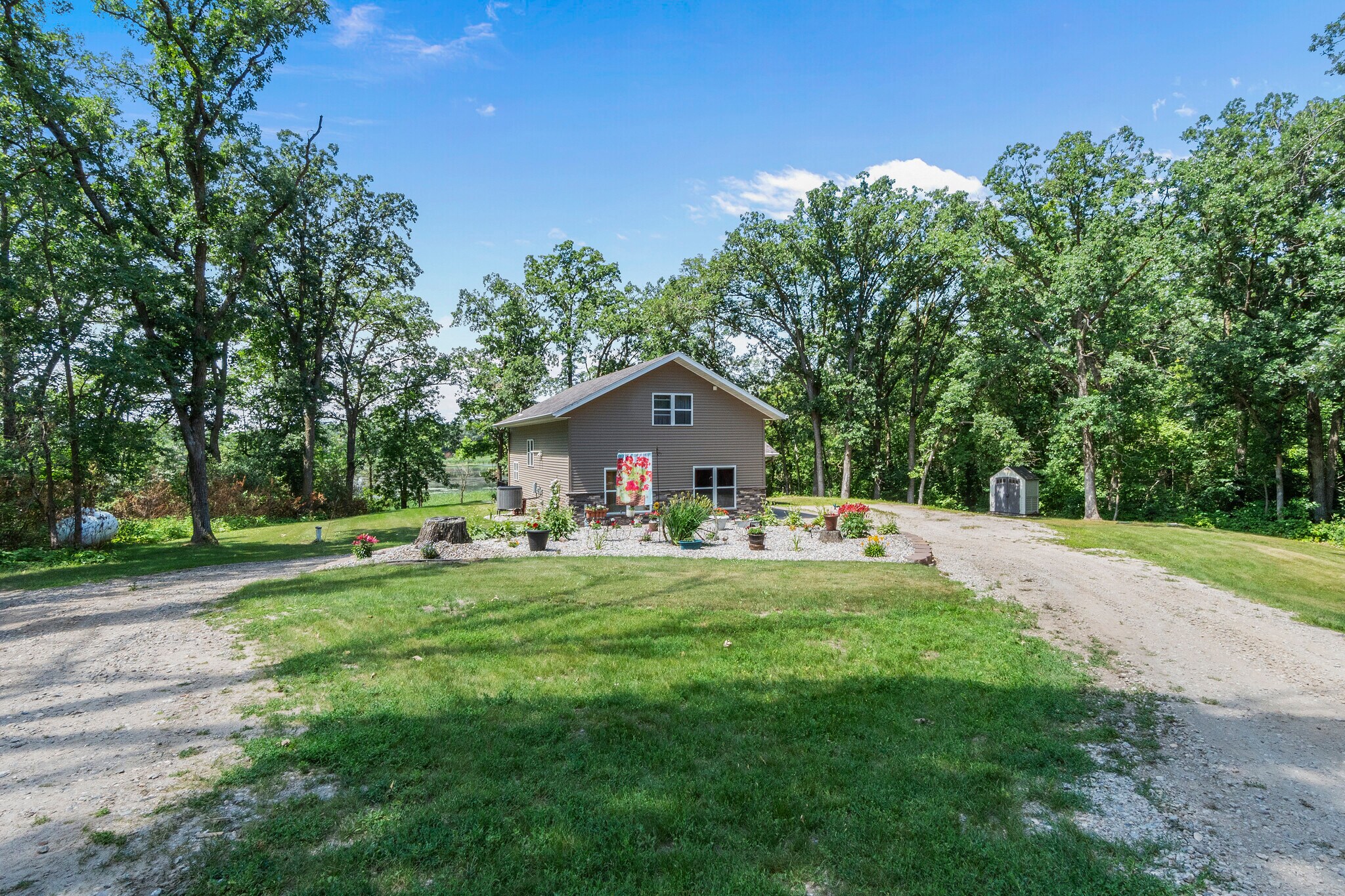 23729 Oak Lake Trl SE, Erskine, MN à vendre Photo principale– Image 1 sur 41