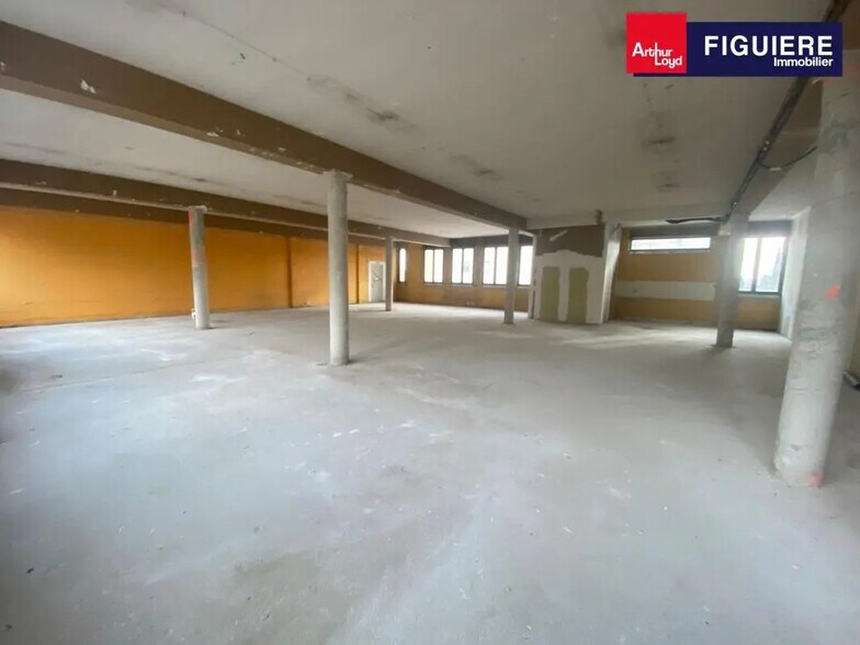 Bureau dans Port-de-Bouc à louer - Photo intérieure – Image 2 sur 9