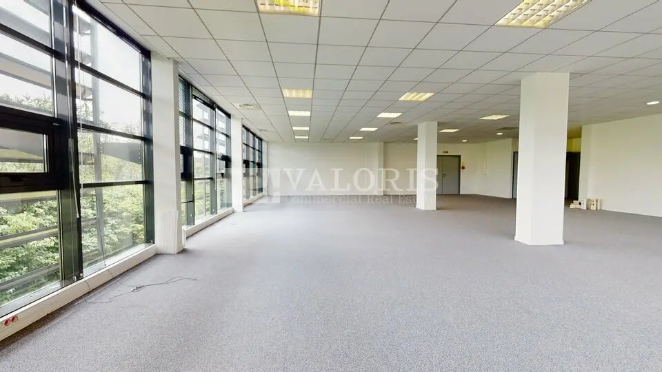 Bureau dans Saint-Priest à louer Photo de l’immeuble– Image 1 sur 12