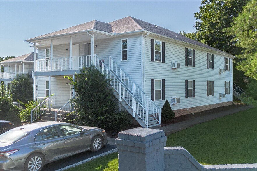1059 Woods Ferry Rd, Gallatin, TN à vendre - Photo de l’immeuble – Image 2 sur 43