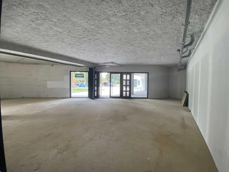 Local commercial dans Bihorel à louer - Photo de l’immeuble – Image 3 sur 4