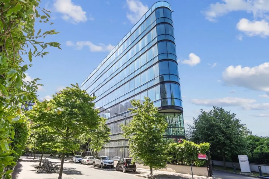 2-8 Rue Sarah Bernhardt, Asnières-sur-Seine à louer - Photo de l’immeuble – Image 1 sur 14