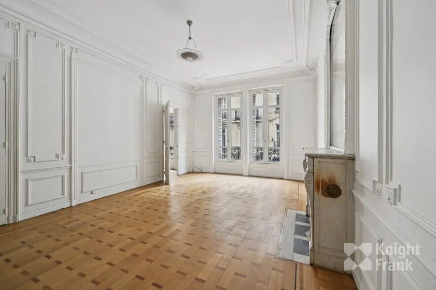 7 Bis Rue De Monceau, Paris à louer - Photo de l’immeuble – Image 3 sur 9