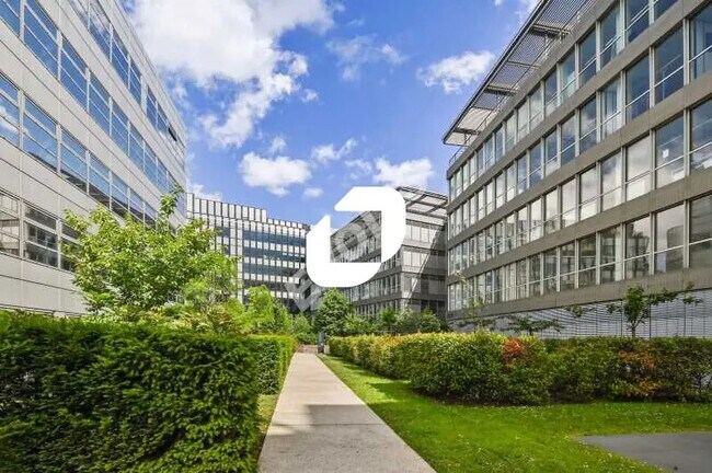 Plus de détails pour 39-47 Boulevard Ornano, Saint-Denis - Bureau à louer