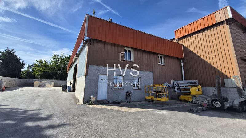Local d’activités dans Gignac-la-Nerthe à louer Photo de l’immeuble– Image 1 sur 6