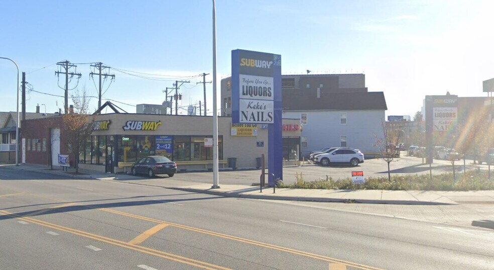 1917 W Fullerton Ave, Chicago, IL à louer - Photo de l’immeuble – Image 2 sur 5