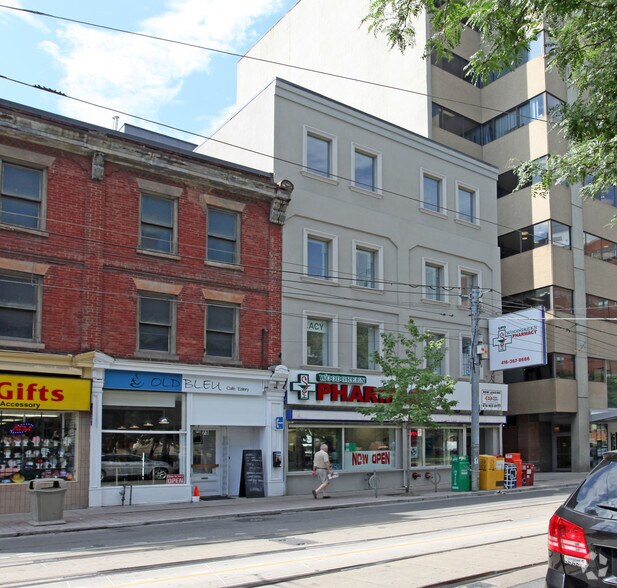 69 Queen St E, Toronto, ON à louer - Photo de l’immeuble – Image 2 sur 2