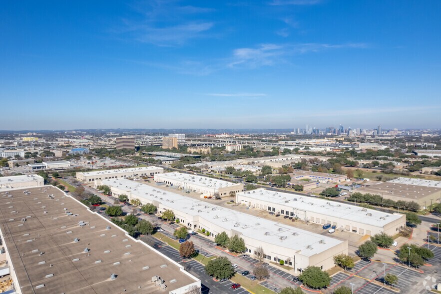 2101 E Saint Elmo Rd, Austin, TX à louer - Aérien – Image 3 sur 8