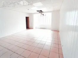 Local d'activités dans Longjumeau à vendre - Photo de l’immeuble – Image 1 sur 8