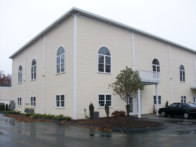 315 Riggs St, Oxford, CT à louer - Photo principale – Image 1 sur 2