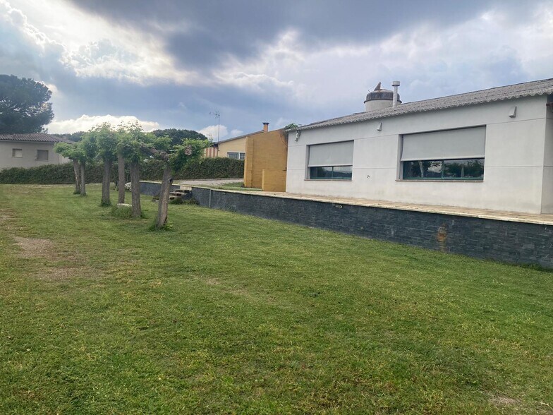 Spécialité dans Bigues i Riells del Fai, Barcelona à vendre - Photo de l’immeuble – Image 2 sur 9