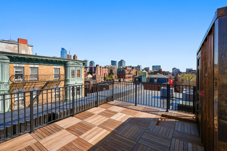112 Myrtle, Boston, MA à vendre - Photo de l’immeuble – Image 3 sur 55