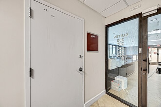 7100 W Camino Real, Boca Raton, FL à louer Photo intérieure– Image 1 sur 28