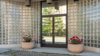 Plus de détails pour 14-22 N Center St, Bensenville, IL - Local d’activités à vendre