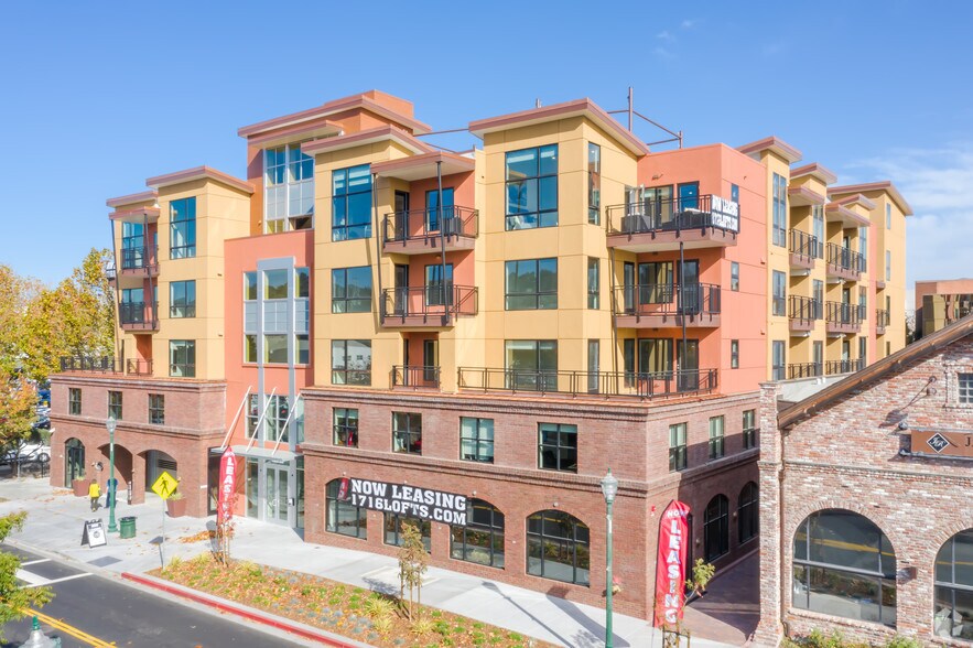 1716 N Main St, Walnut Creek, CA à louer - Photo principale – Image 1 sur 7