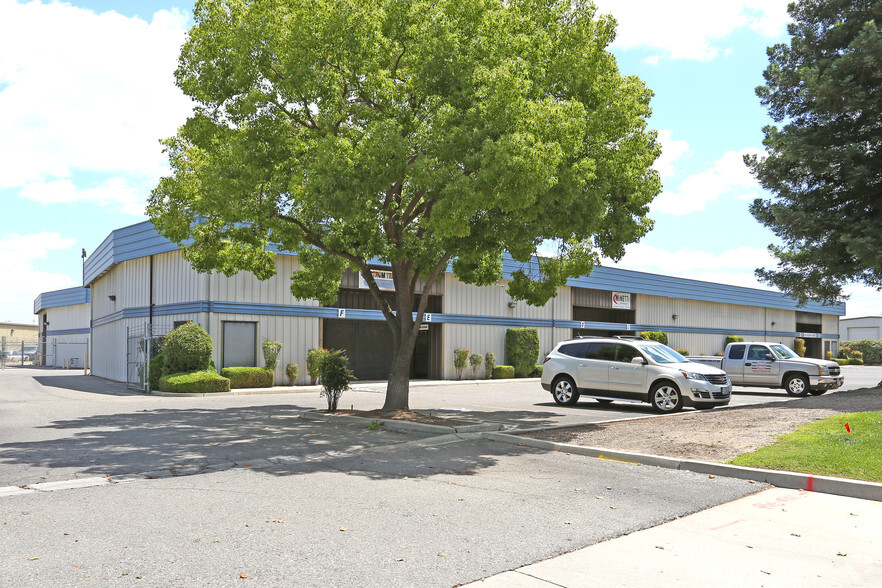450 Grogan Ave, Merced, CA à louer - Photo principale – Image 3 sur 8