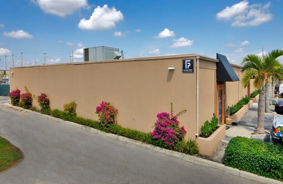 4003-4015 NE 6th Ave, Oakland Park, Oakland Park, FL à louer - Photo de l’immeuble – Image 3 sur 13