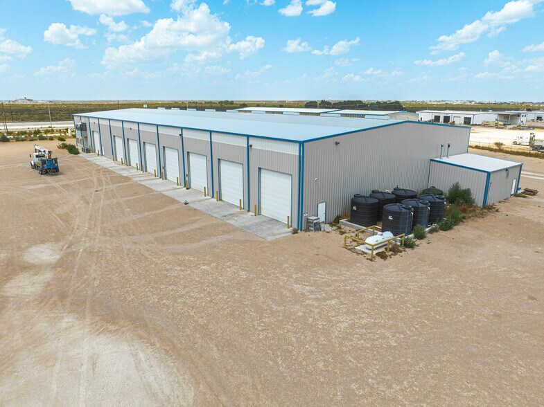 9309 W I-20, Midland, TX à louer - Photo de l’immeuble – Image 3 sur 23