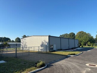 Plus de détails pour 120 Cox Dr, Yorktown, VA - Industriel/Logistique à louer