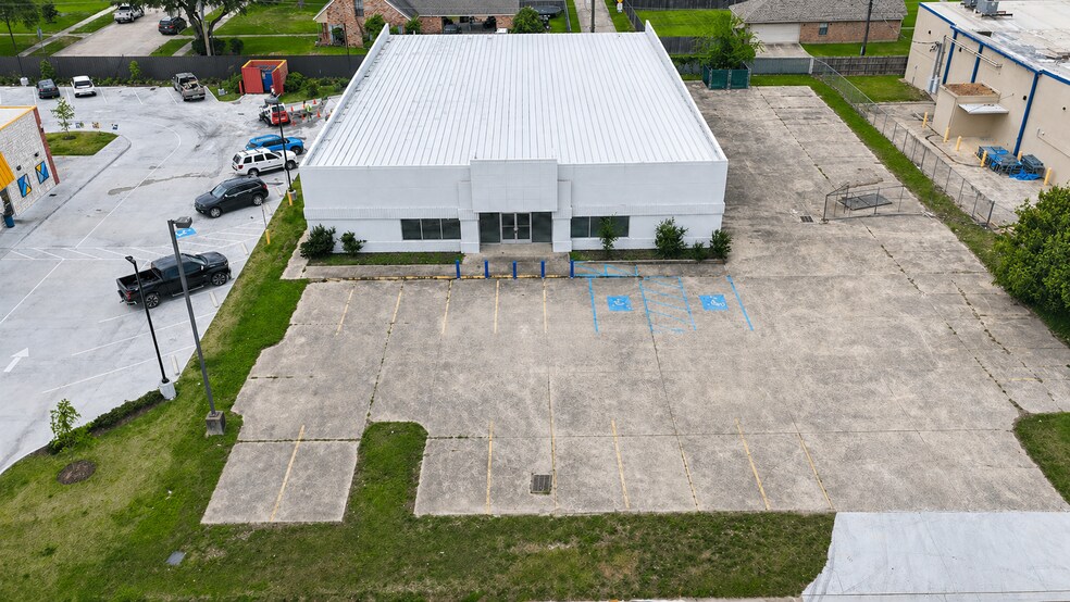 3030 Highway 14, Lake Charles, LA à louer - Photo principale – Image 1 sur 7