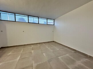 Plus de détails pour Local commercial à vendre