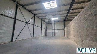 Plus de détails pour Local d'activités à louer