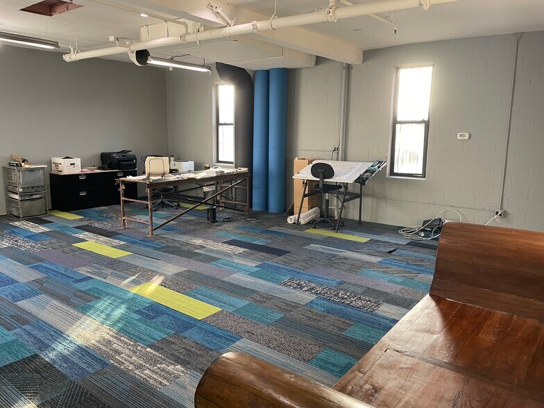 2000 Cotner Ave, Los Angeles, CA à louer - Photo de l’immeuble – Image 2 sur 7