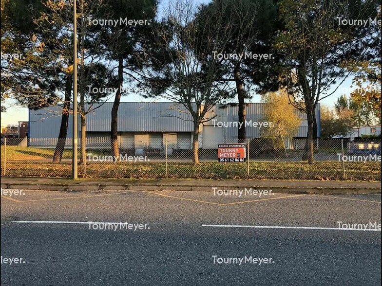 Local d’activités dans Toulouse à louer - Photo de l’immeuble – Image 1 sur 12