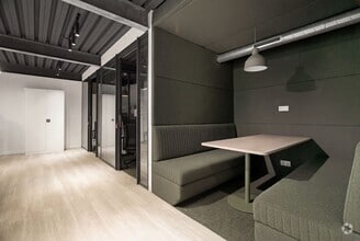 20 Rue De La Pierre Levée, Paris à louer Photo intérieure– Image 1 sur 6