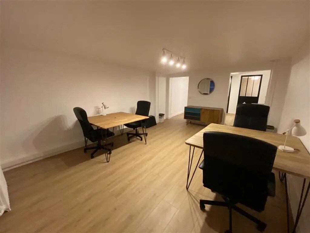 Bureau dans Paris à louer Photo de l’immeuble– Image 1 sur 9
