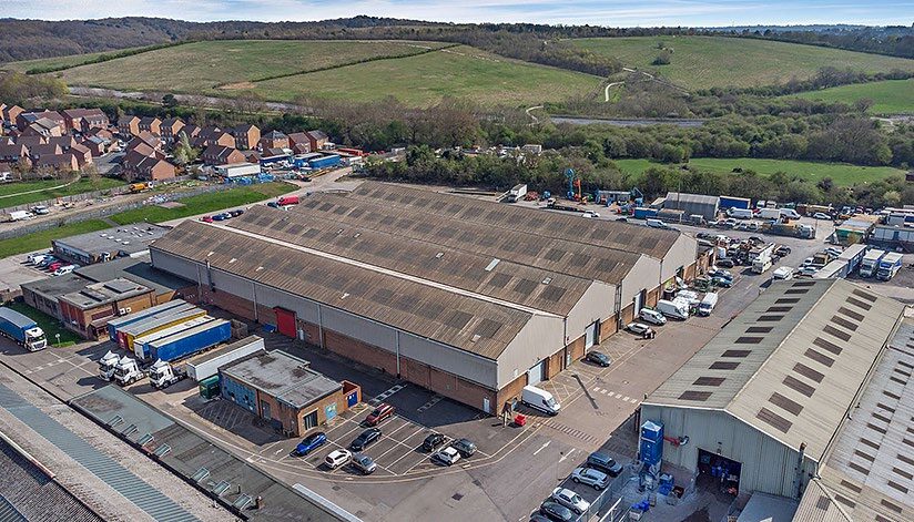Bestwood Business Park portefeuille de 7 biens à vendre sur LoopNet.fr - Photo de l’immeuble – Image 3 sur 13
