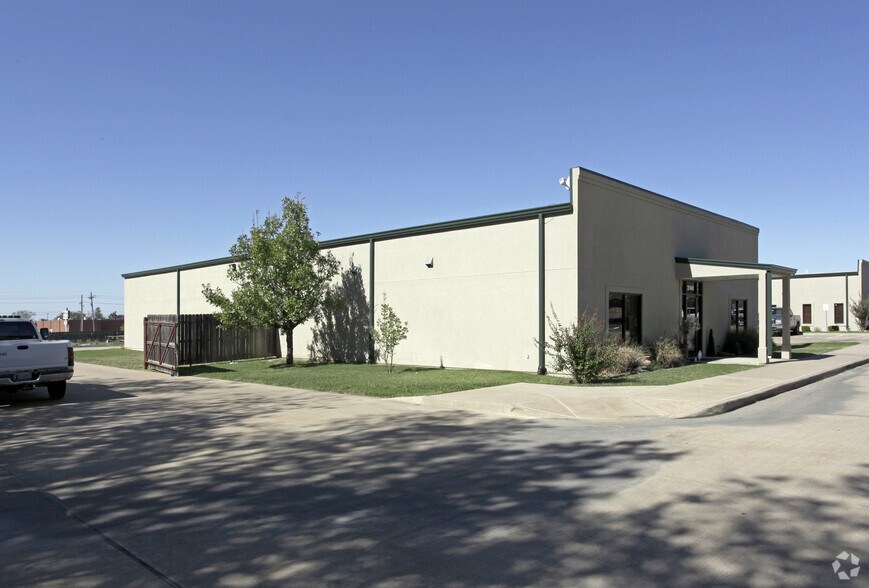2140 S 130th East Ave, Tulsa, OK à louer - Photo principale – Image 2 sur 9