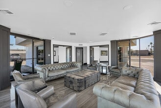 925 N Scottsdale Rd, Scottsdale, AZ à vendre Photo intérieure– Image 2 sur 6