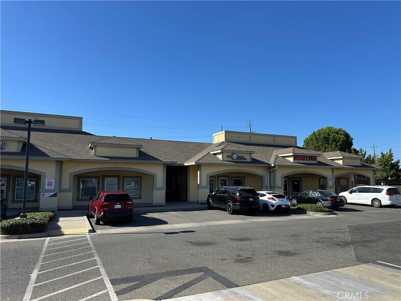 680 Oro Dam Blvd E, Oroville, CA à louer - Photo de l’immeuble – Image 2 sur 4