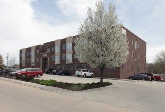 Plus de détails pour 8101 O St, Lincoln, NE - Bureau à louer