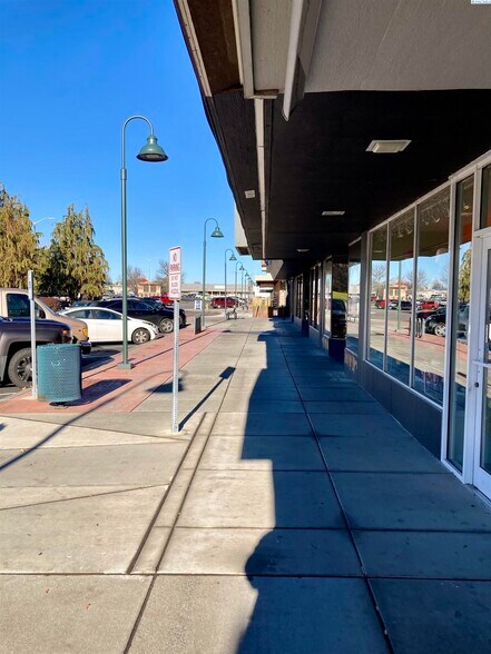 1356-1358 Jadwin Ave, Richland, WA à vendre - Photo de l’immeuble – Image 3 sur 4