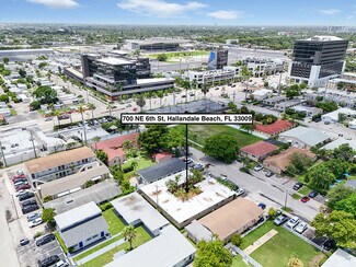 Plus de détails pour 700 NE 6th St, Hallandale Beach, FL - Logement à vendre