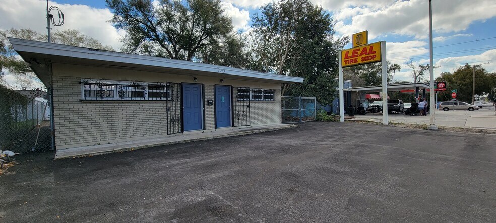 3203 N Nebraska Ave, Tampa, FL à louer - Photo de l’immeuble – Image 3 sur 15