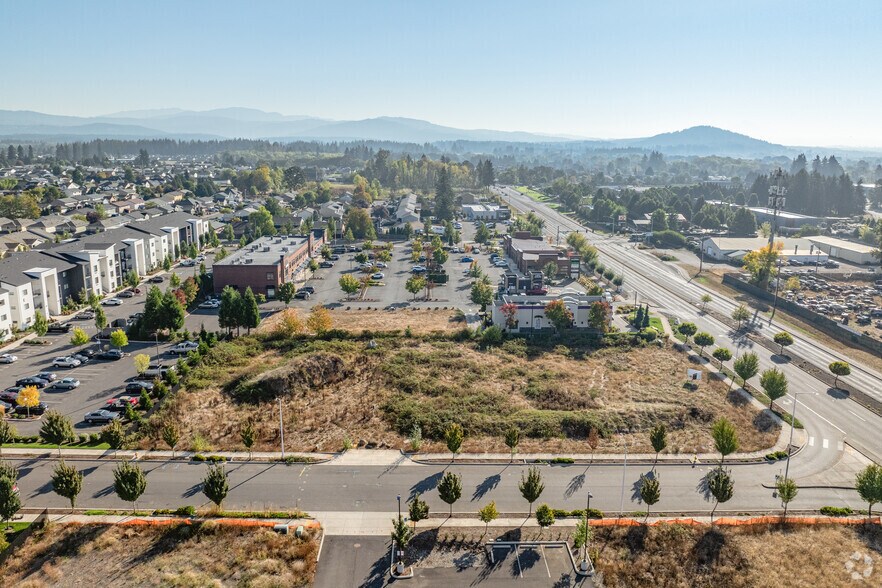 NE Fourth Plain Blvd, Vancouver, WA à louer - Photo de l’immeuble – Image 2 sur 4