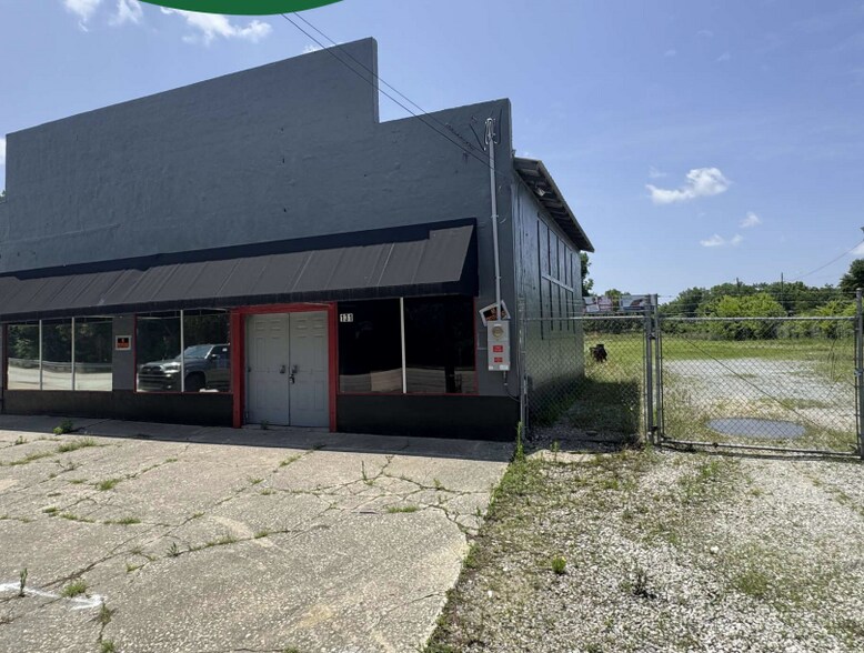 131 Dunn Rd, Fayetteville, NC à vendre - Photo principale – Image 1 sur 1