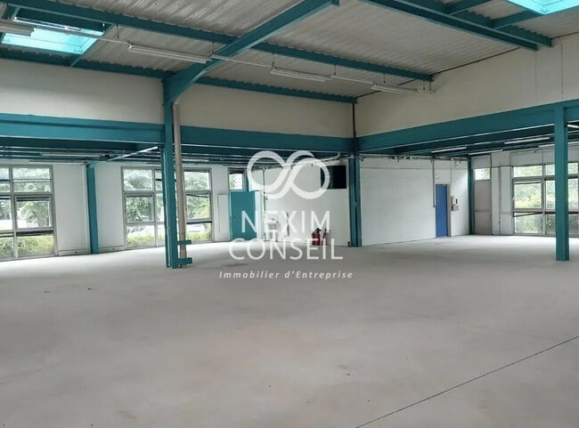 Plus de détails pour 11-13 Rue Henri Farman, Tremblay-en-France - Bureau, Local d'activités à louer