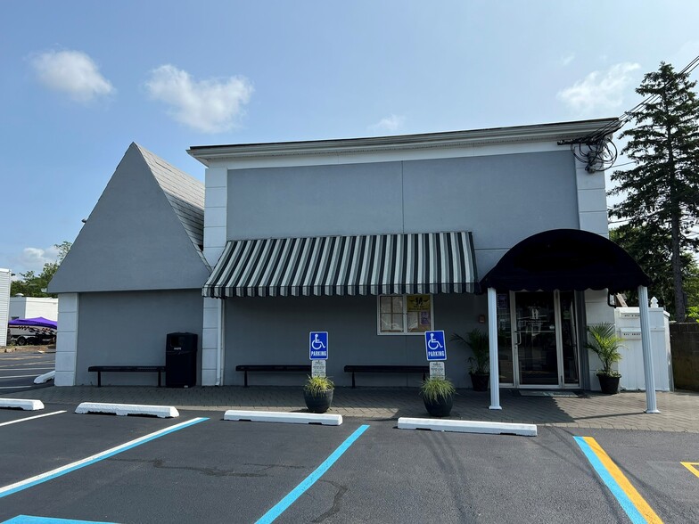 420 Higgins Ave, Brielle, NJ à vendre - Photo principale – Image 1 sur 9