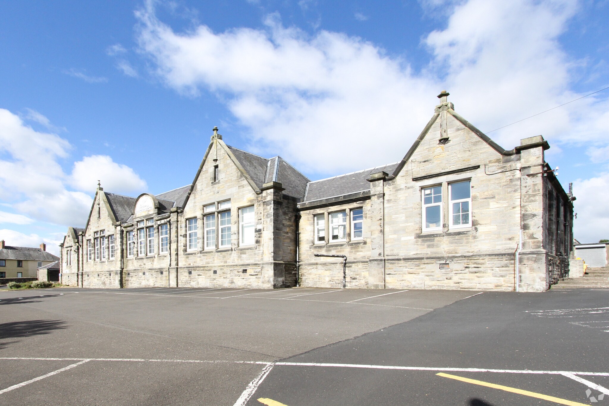 Main St, Lochgelly à louer Photo principale– Image 1 sur 4