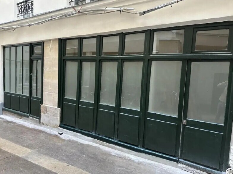 Local commercial dans Paris à louer - Photo de l’immeuble – Image 1 sur 7