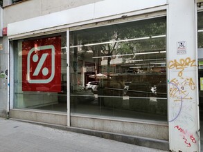 Carrer de Rocafort, 242, Barcelone, Barcelona à louer Photo de la construction– Image 1 sur 16