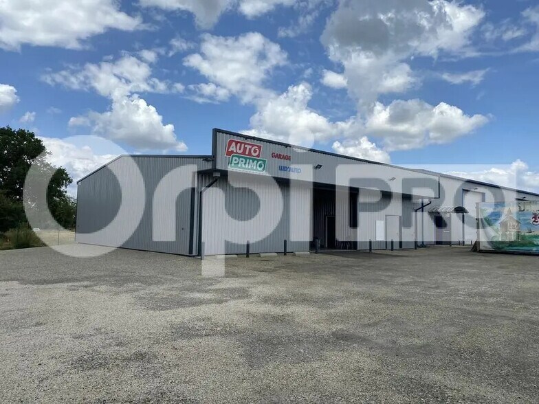 Local commercial dans Saint-Étienne-de-Tulmont à louer - Photo de l’immeuble – Image 1 sur 5