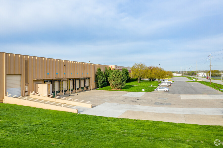 5101-5207 Speaker Rd, Kansas City, KS à louer - Photo de l’immeuble – Image 3 sur 3