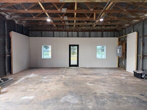 301 Charlie Griffin Rd, Plant City, FL à louer Photo intérieure– Image 2 sur 20